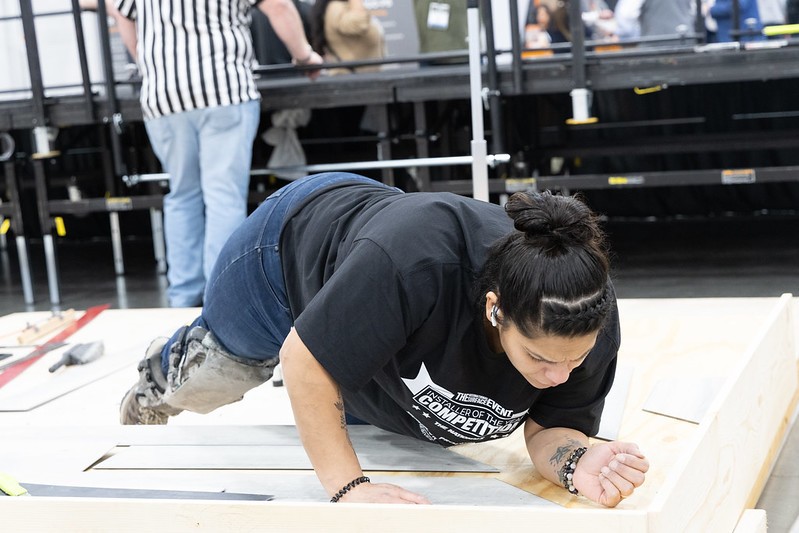 Installer Woman